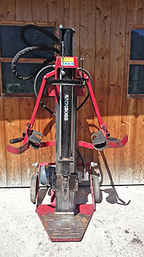 Holzspalter im heruntergefahrenen Zustand